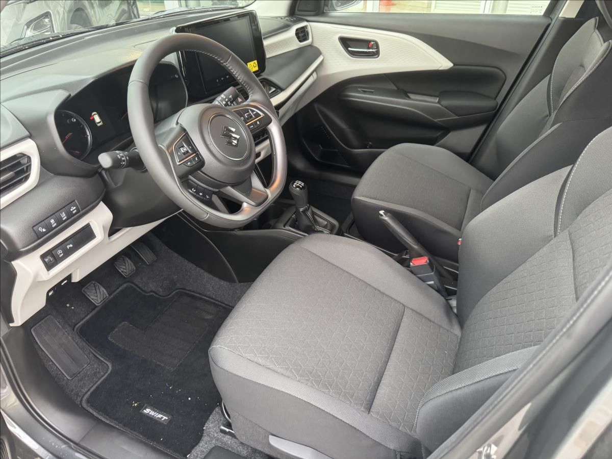 Suzuki Swift, 1,2 Premium Hybrid - fotka 4