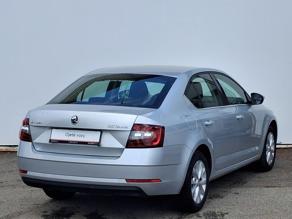 Škoda Octavia, Style 2.0 TDI 110 kW - fotka 2