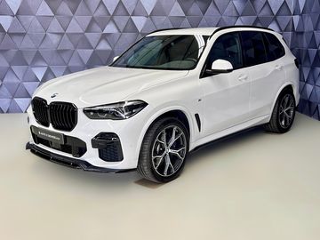 40d xDrive M-PAKET, EL. TAŽNÉ
