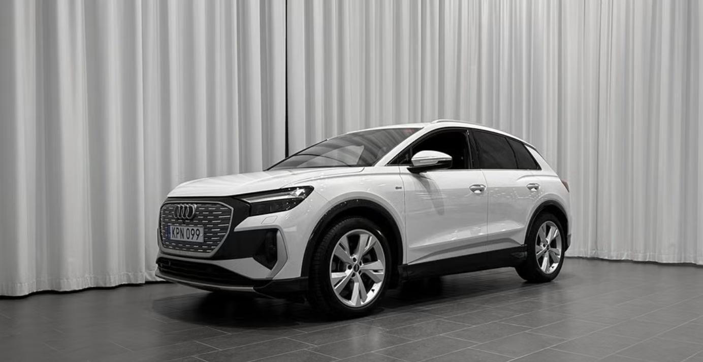 Audi Q4 e-tron, 40 e-tron S-Line Ambient Kam.