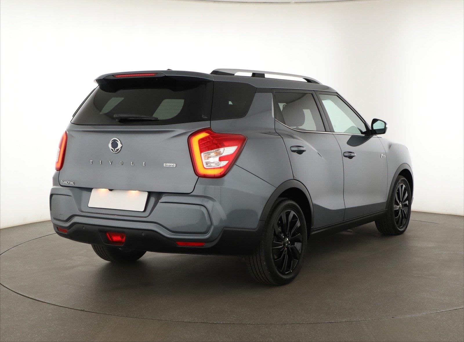 SsangYong Tivoli, 1.5 T-GDI, Záruka, ČR,1.maj - fotka 5
