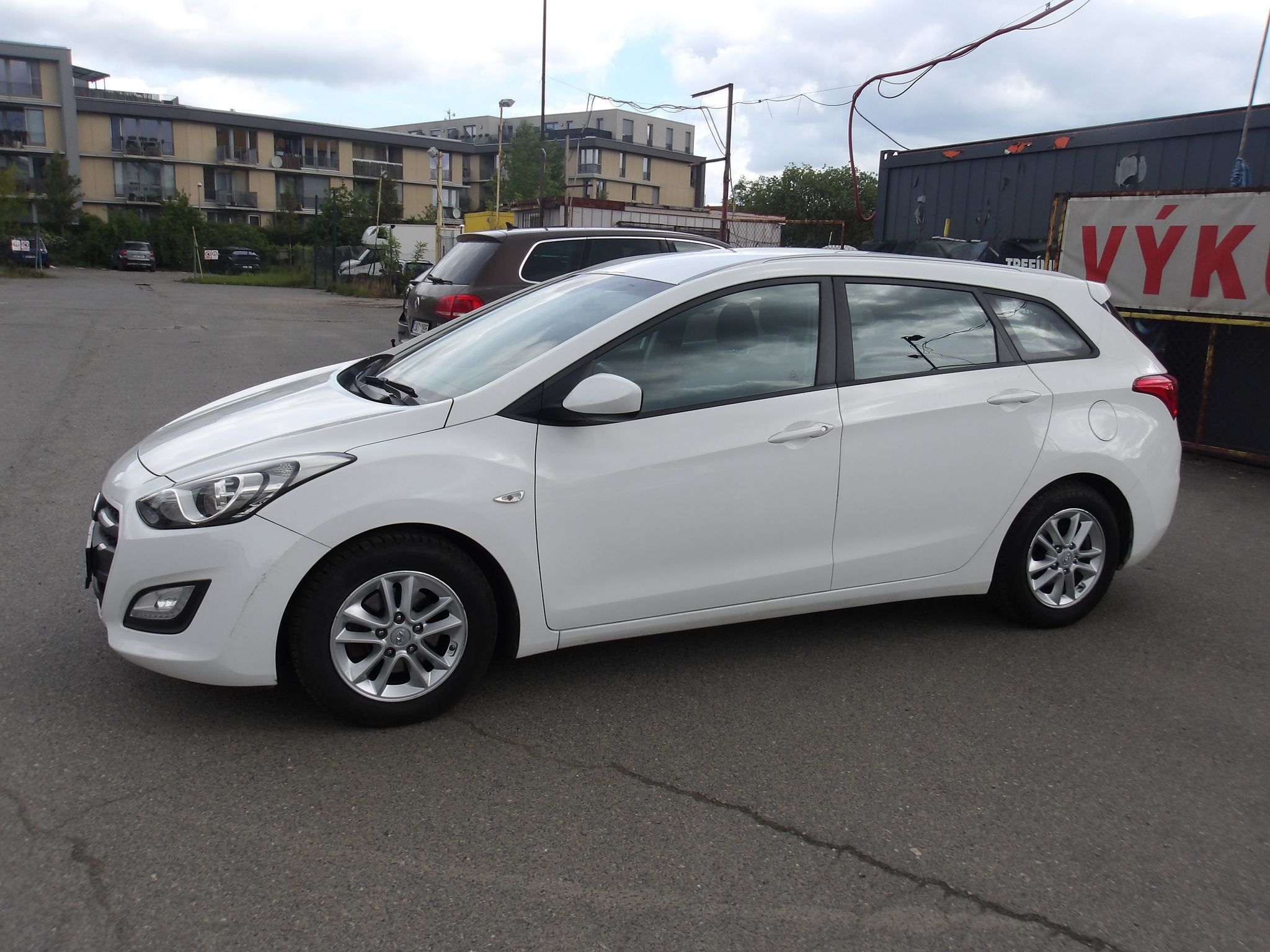 Hyundai i30, 1,6i ČR - fotka 2
