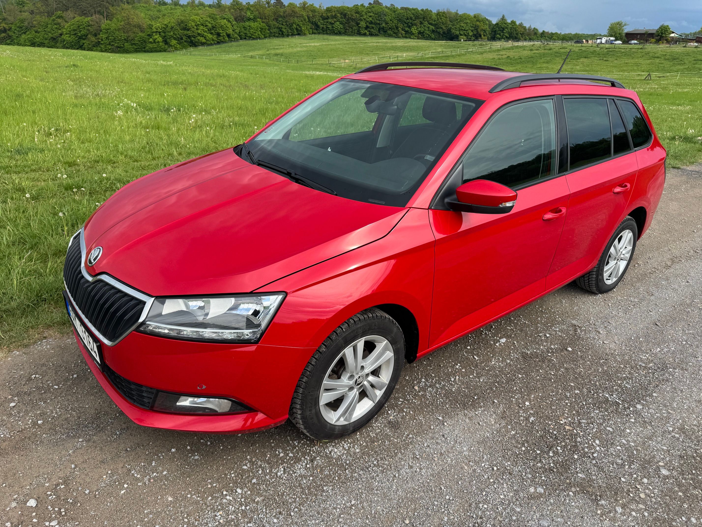 Škoda Fabia, 1.0TSI AMBITION+ TOUR KOUP. ČR