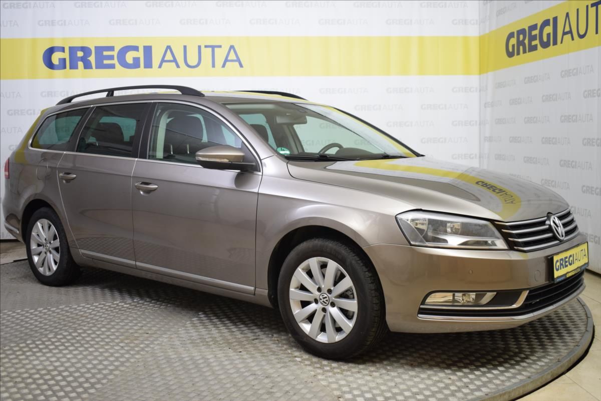Volkswagen Passat, 1,4 TSi PO SERVISU,TOP STAV - fotka 2