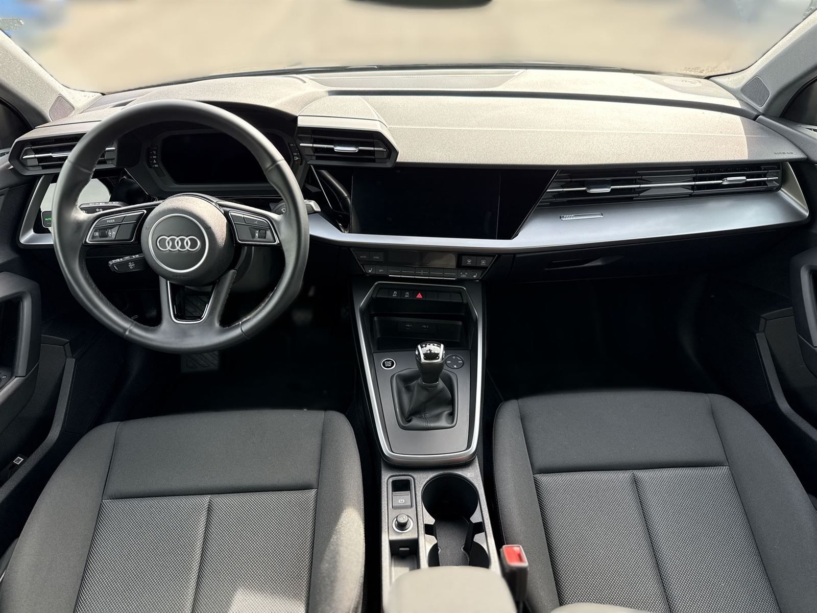 Audi A3, 1.0 TSI MHEV Basis - fotka 5
