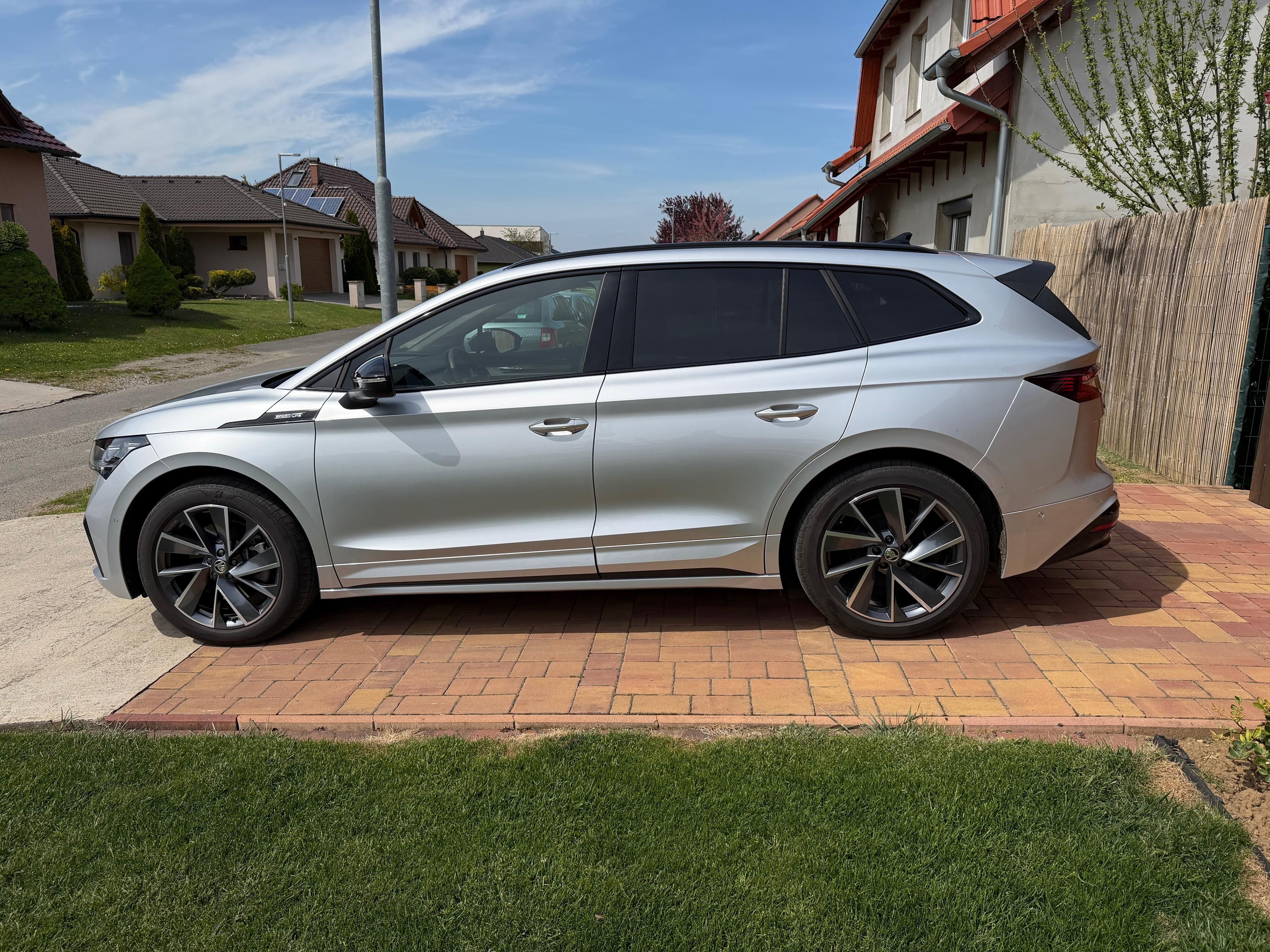 Škoda Enyaq, 85 Sportline 210 KW - fotka 2