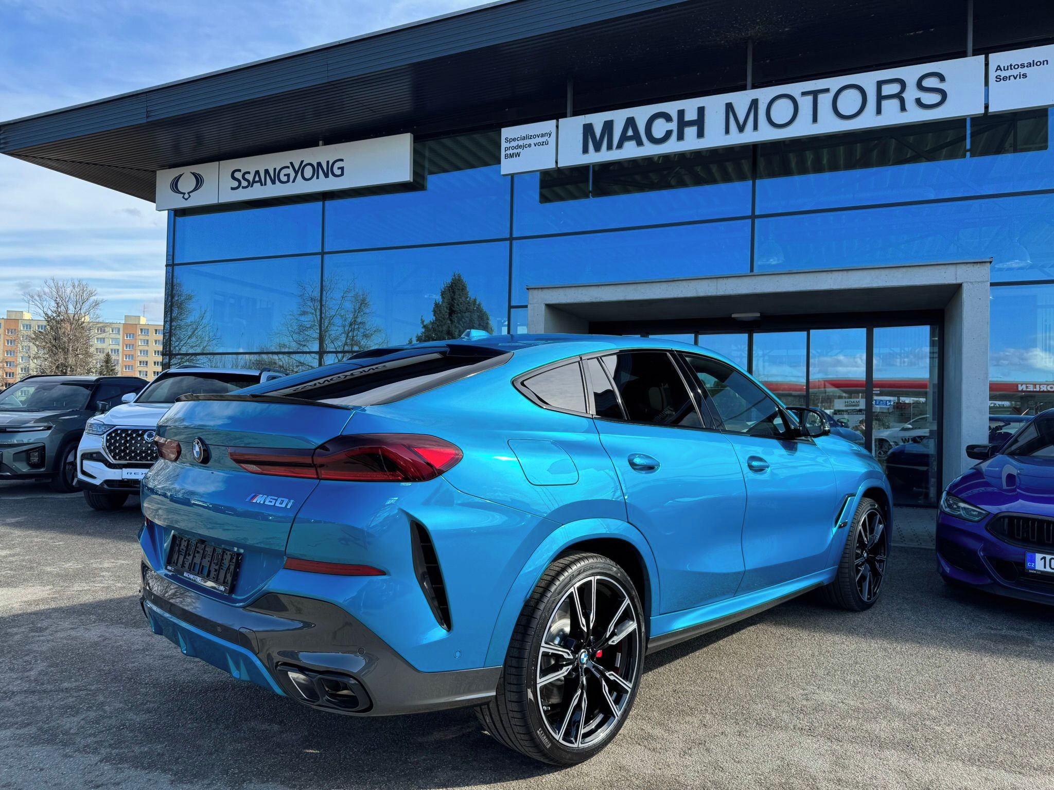 BMW X6, M60i xDrive TOP - fotka 3