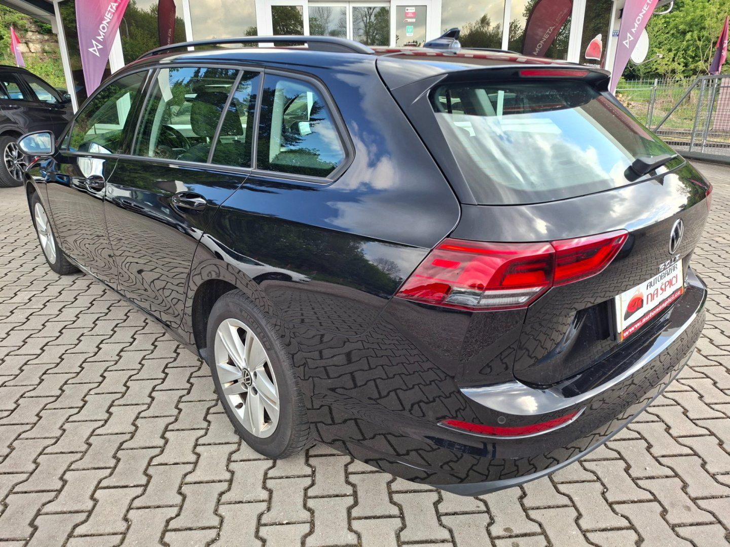Volkswagen Golf, 1.0eTSI 81kW DSG -VÝBAVA-LED - fotka 6