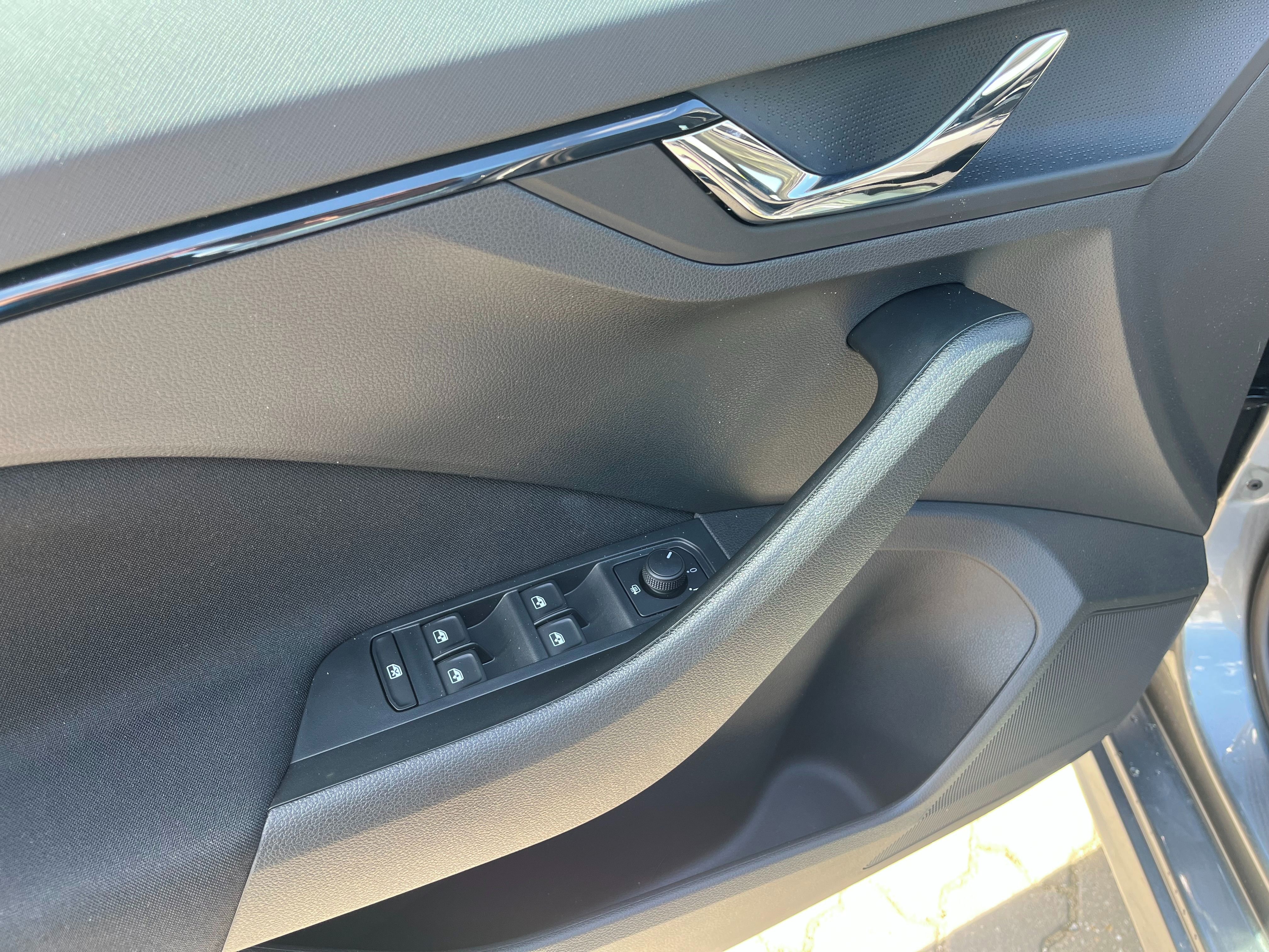Škoda Kamiq, 1,0 TSI 85 kW MAN. 130 let - fotka 5