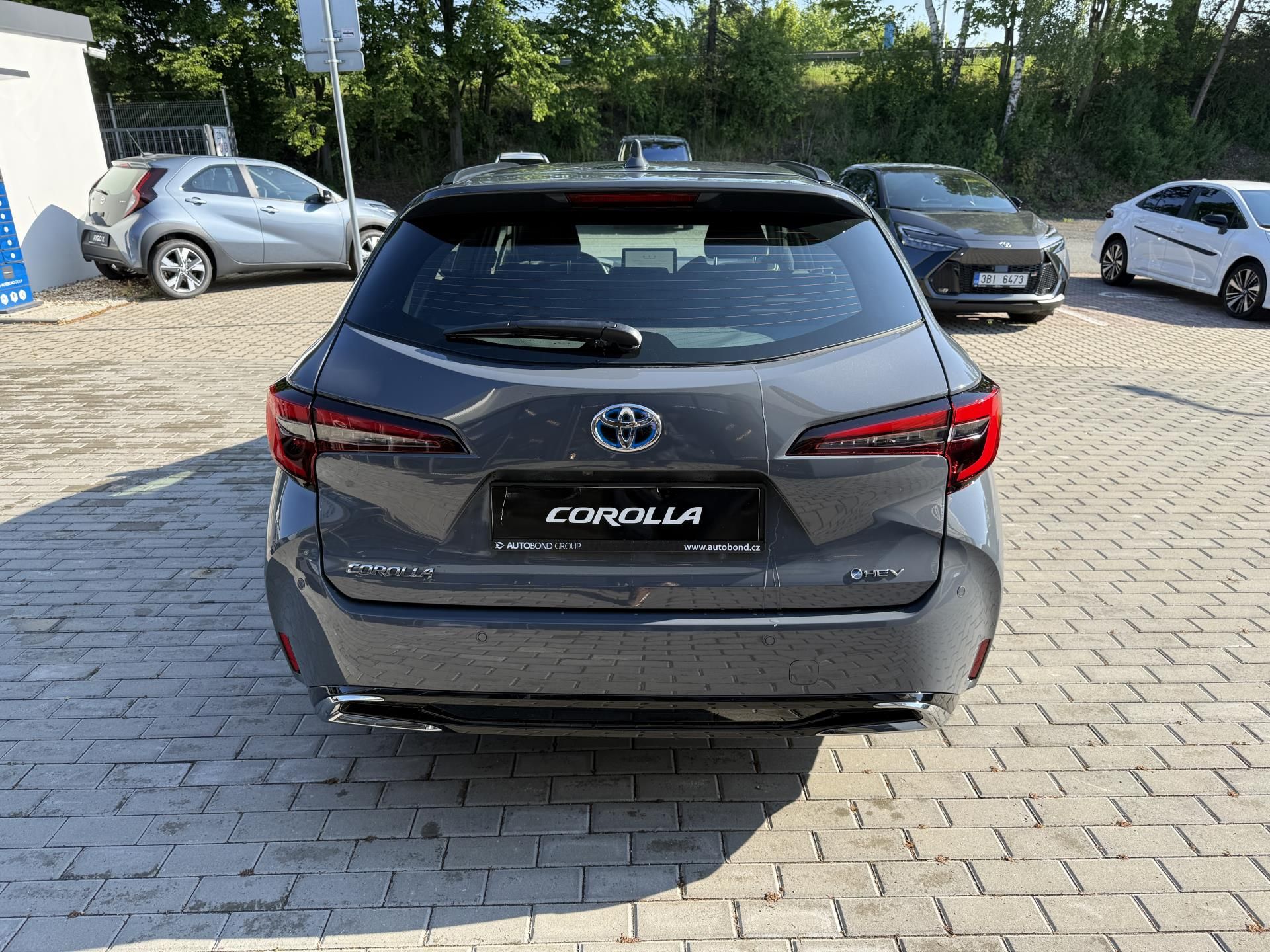 Toyota Corolla, 1.8 HEV Comfort Tech - fotka 5
