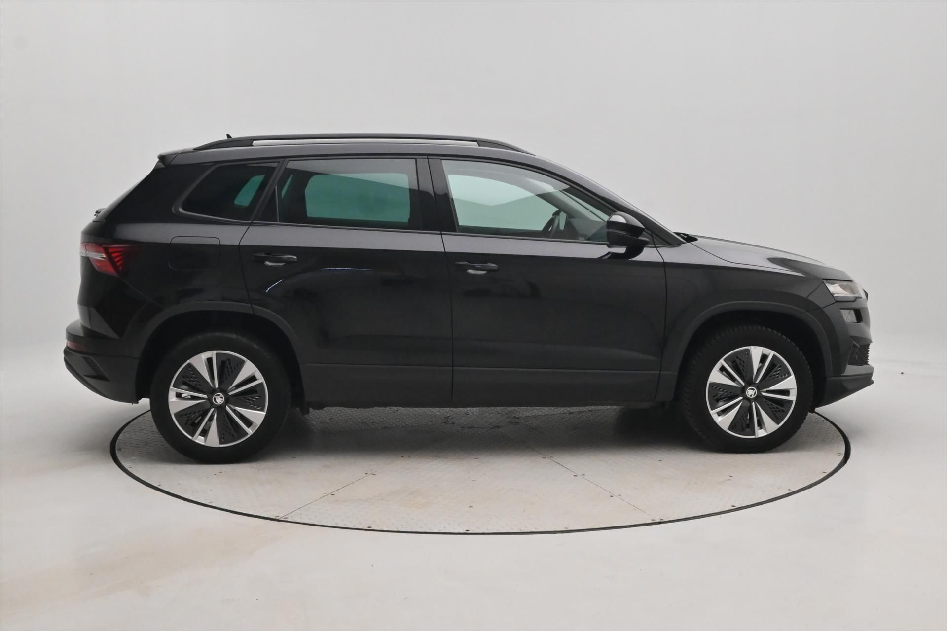 Škoda Karoq, 2,0 TDI 85kW DSG Ambition VŮZ - fotka 4