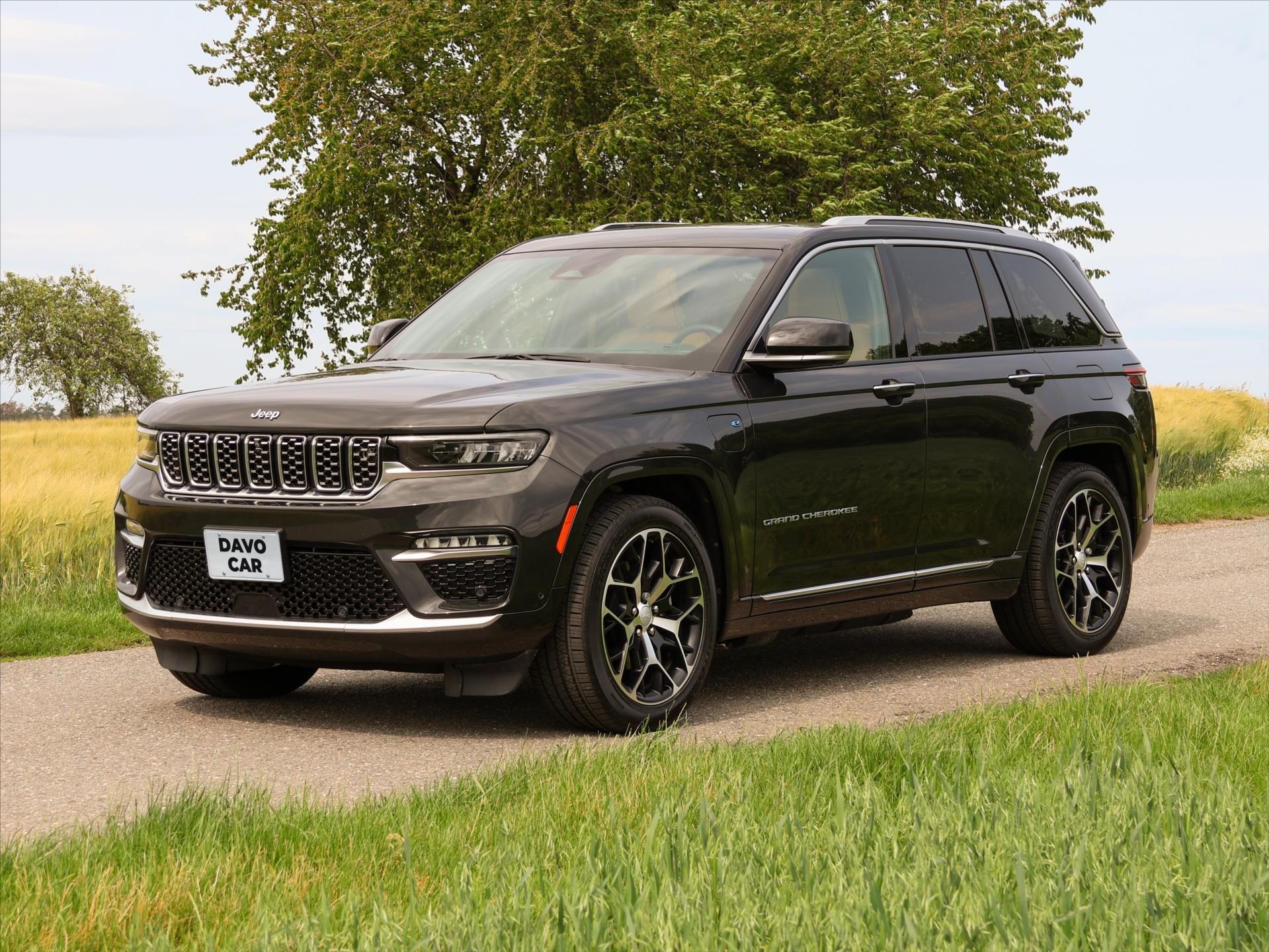 Jeep Grand Cherokee, 2,0 4xe Summit Plug-In CZ DPH - fotka 3