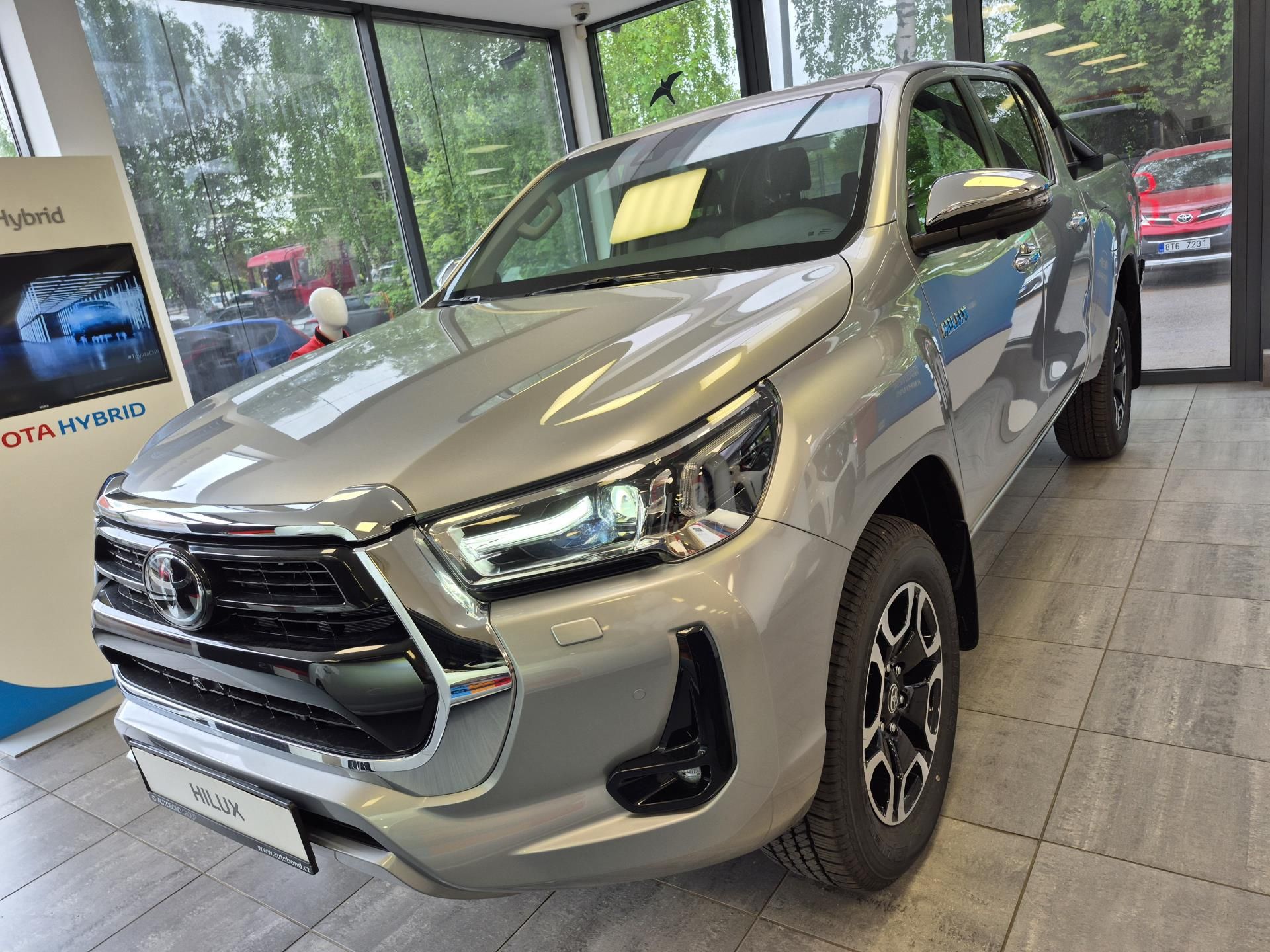 Toyota Hilux, Invincible Double Cab, 2,8 D-4 - fotka 3