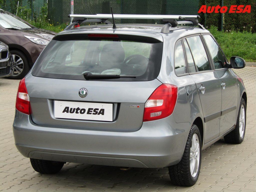 Škoda Fabia, 1.6 TDi,AC - fotka 6
