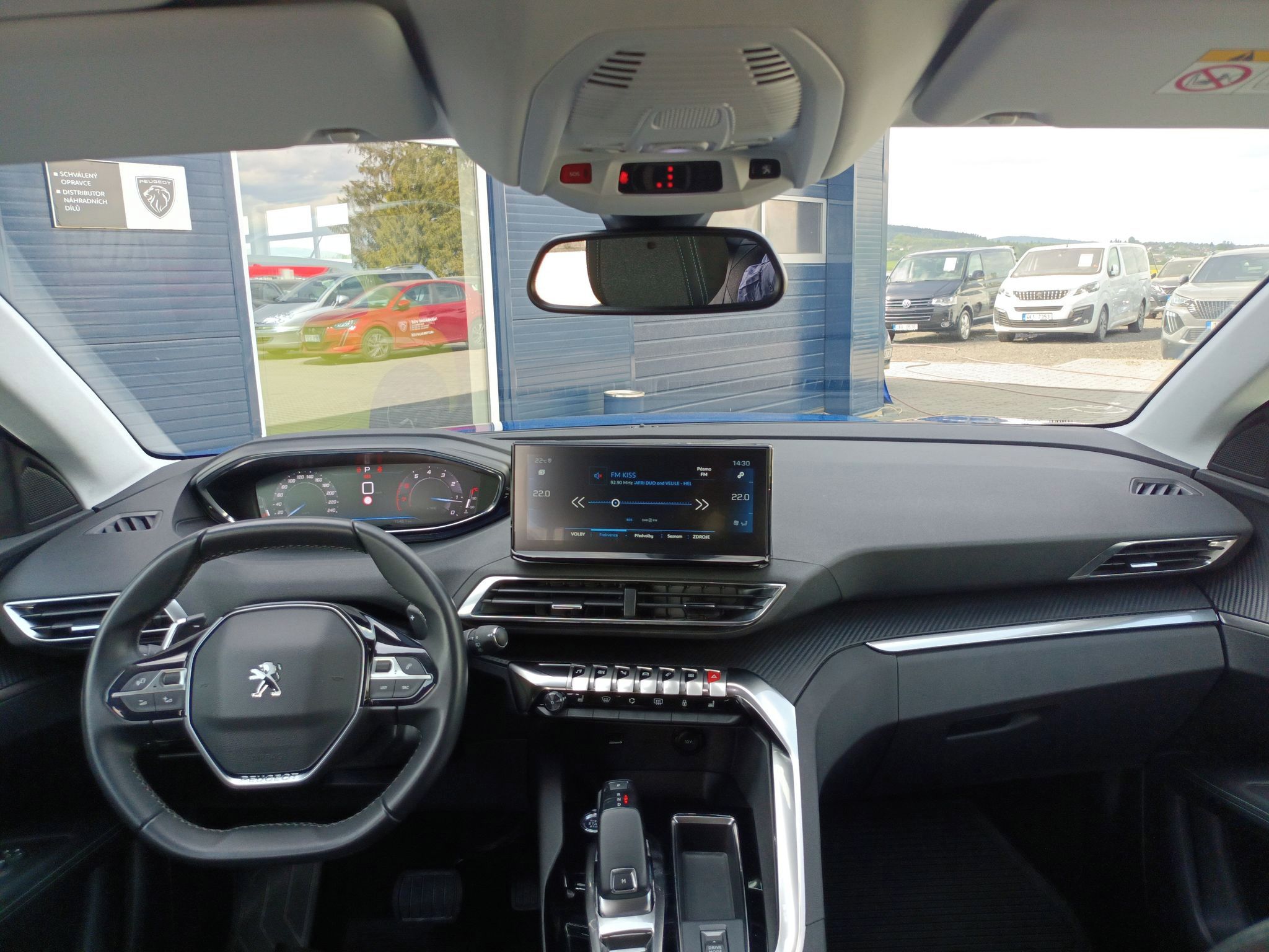 Peugeot 3008, ALLURE 1.2 - 130 EAT8 - fotka 2