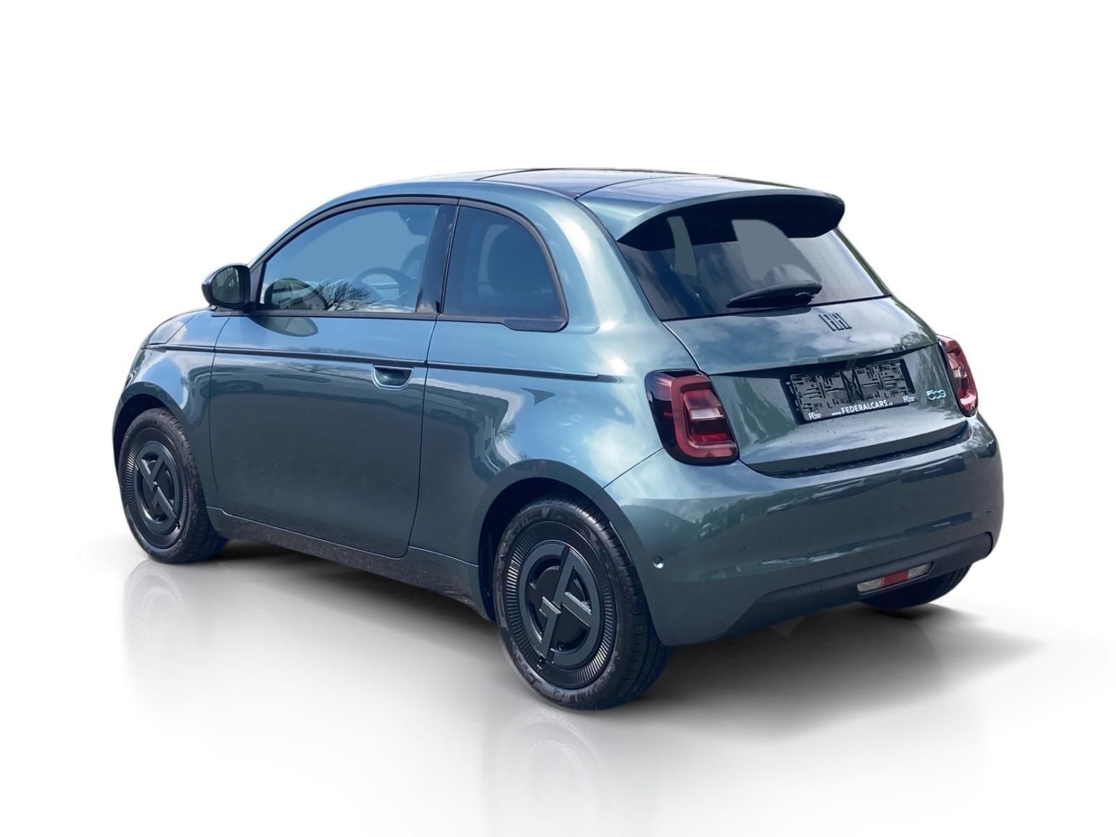 Fiat 500, Giorgio Armani Hatchback 118k - fotka 3