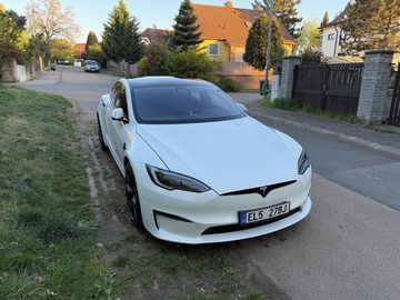 LR