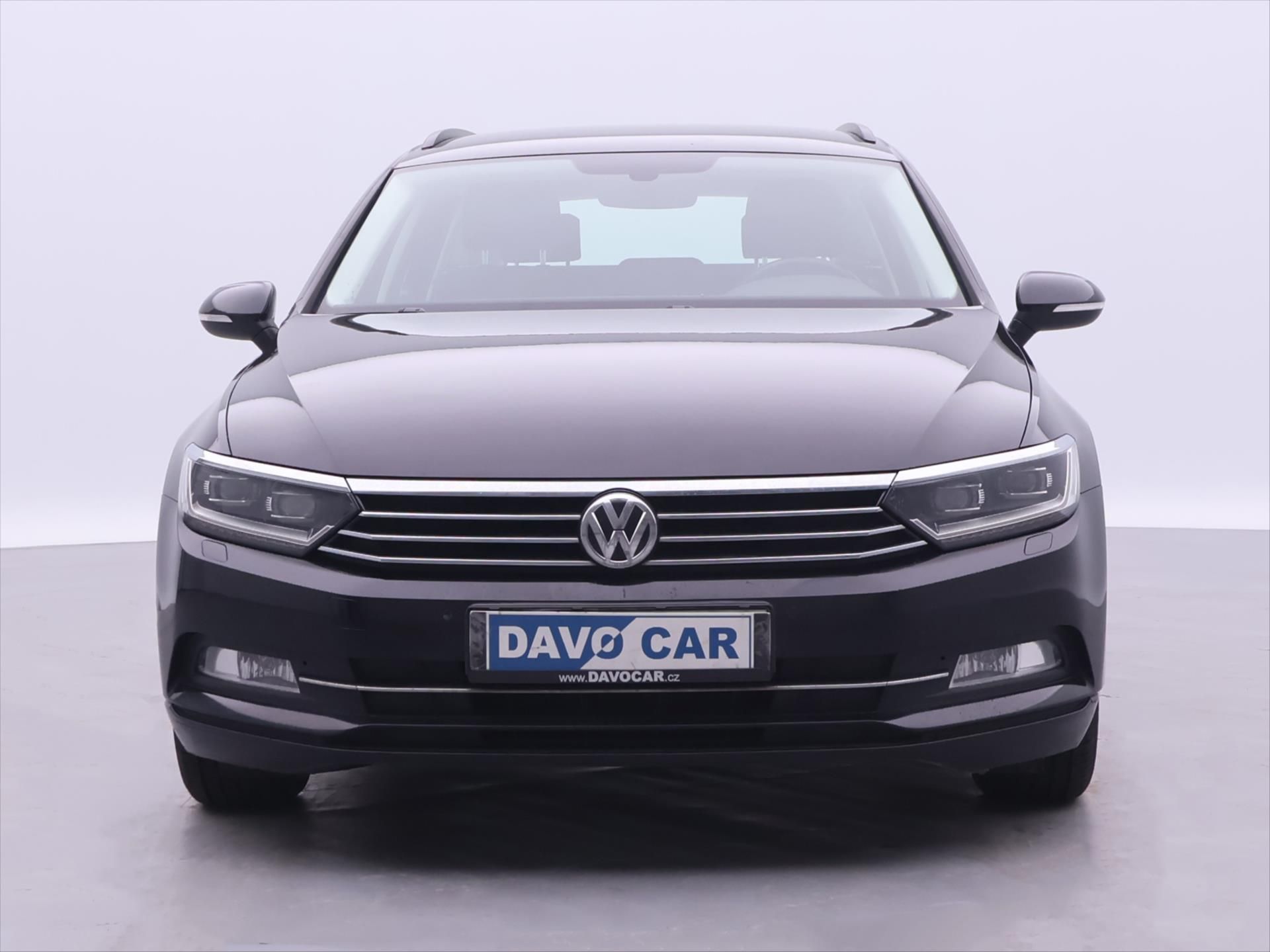 Volkswagen Passat, 1,6 TDI High LED - fotka 2