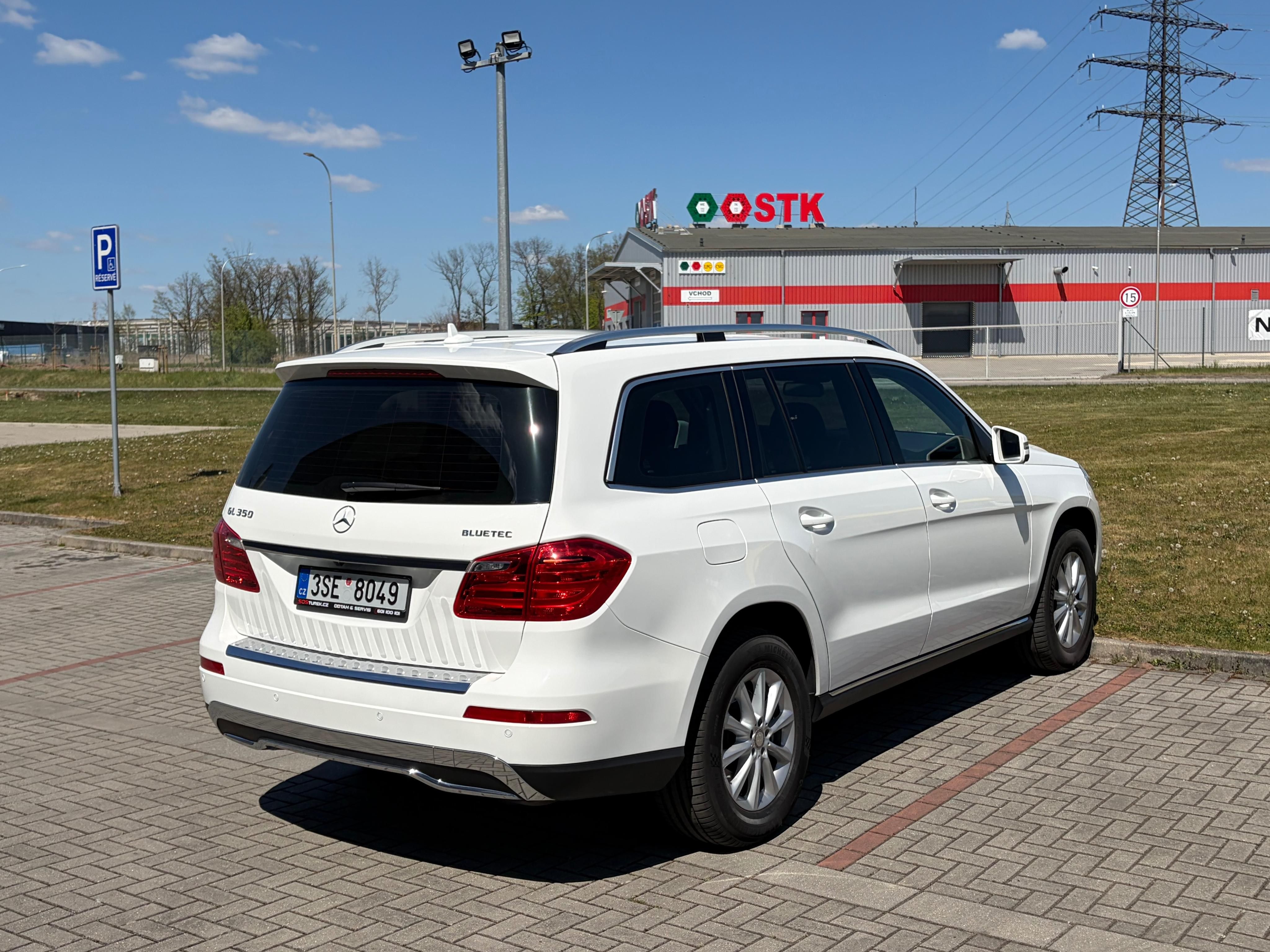 Mercedes-Benz GL, 350 BLUETEC 4MATIC - fotka 4