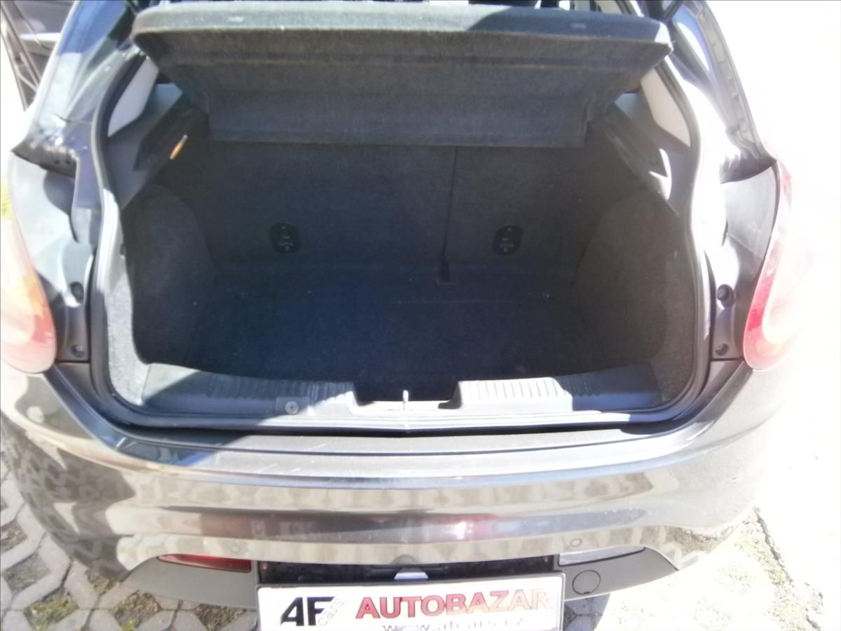 Fiat Bravo, 1,9 JTD KLIMA - fotka 6