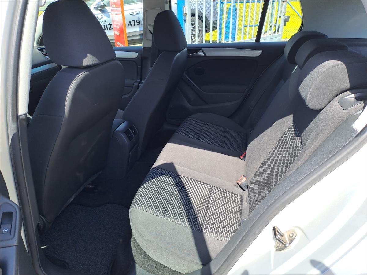 Volkswagen Golf, 1,6 TDI DIGIKLIMA - fotka 6