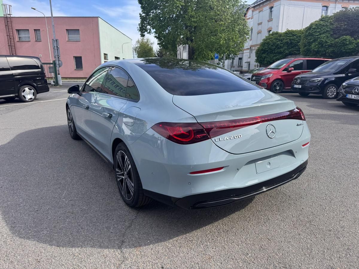 Mercedes-Benz CLA, 200 4MATIC - fotka 5