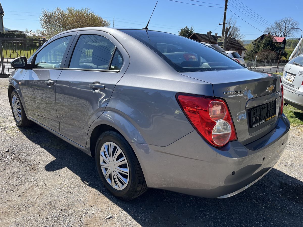 Chevrolet Aveo, 1,2+NOVÁ STK - fotka 3