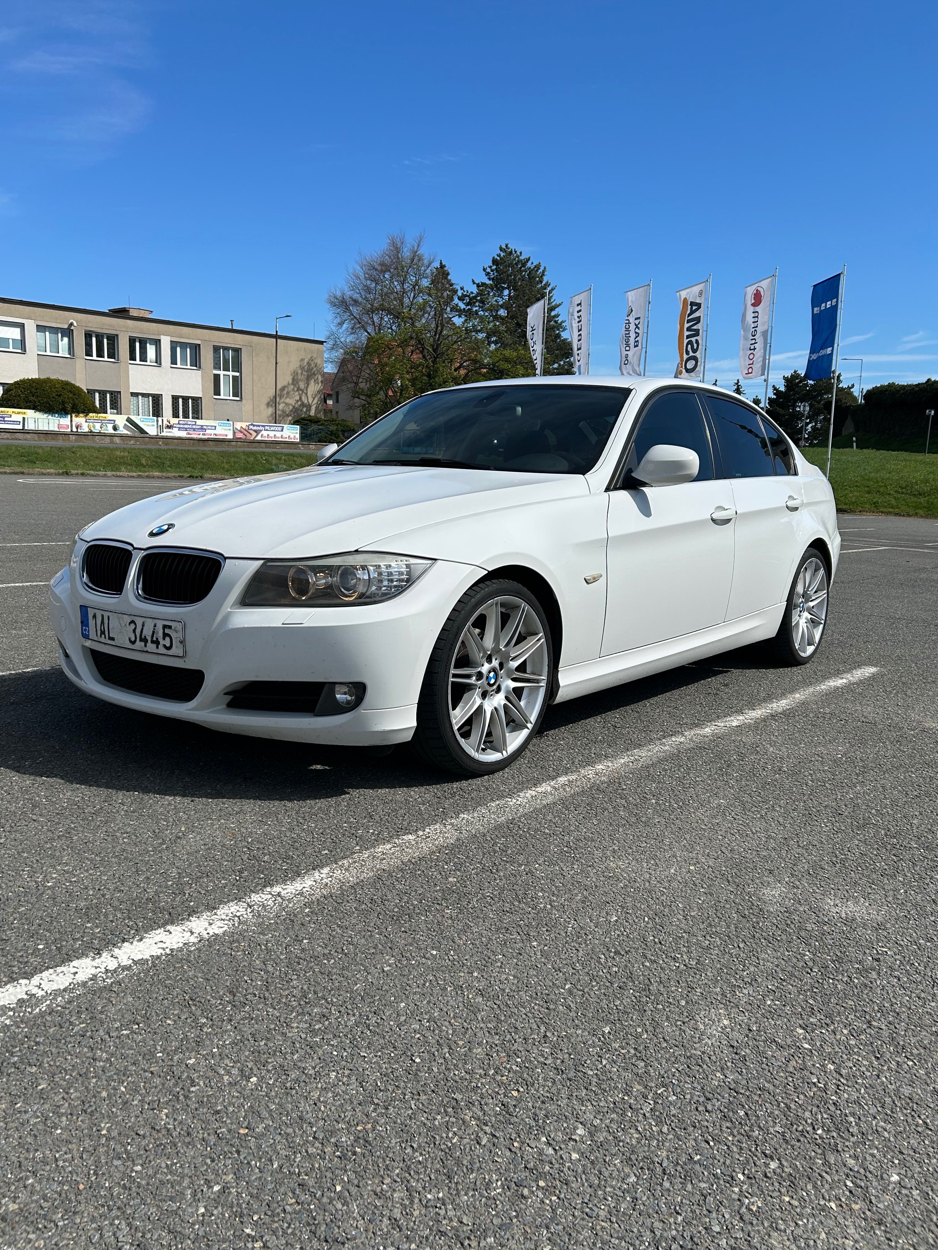 BMW Řada 3, 318D 105kw Chip126kw 2.majitel - fotka 6