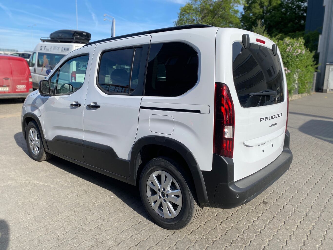 Peugeot Rifter, ALLURE PureTech 110 MAN6 s hom - fotka 4