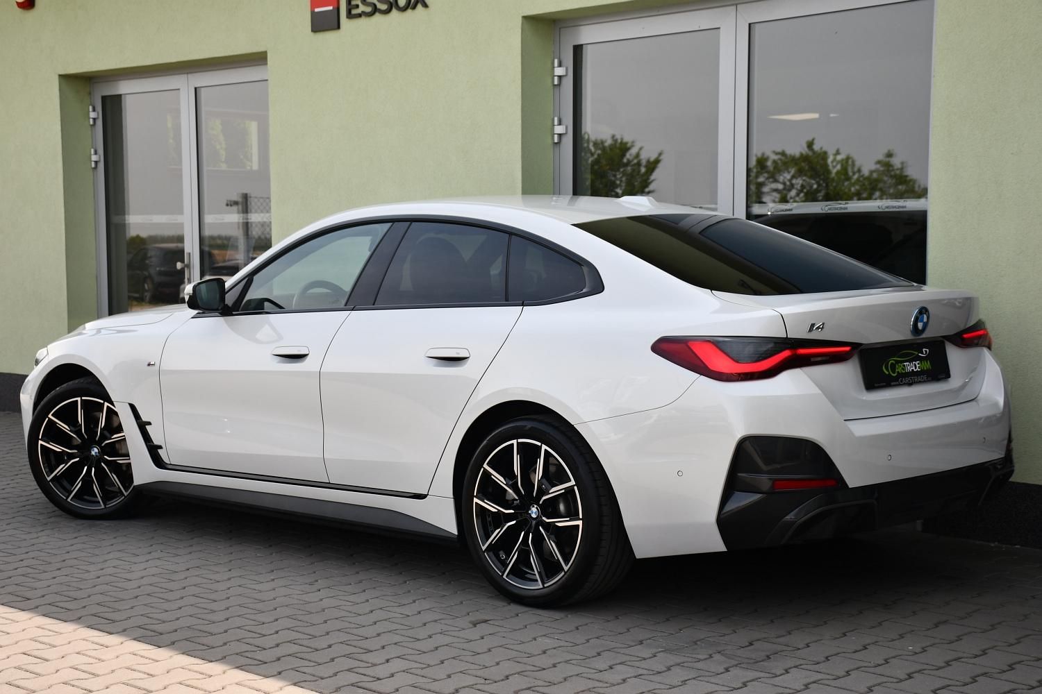 BMW i4, eDrive40 M-SPORT - fotka 3