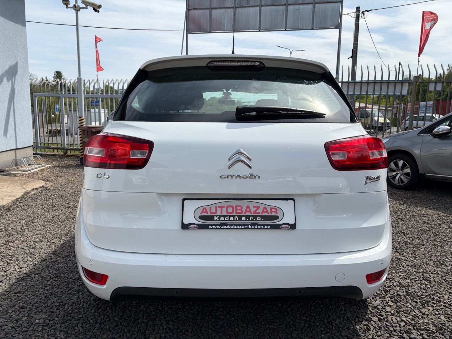 Citroën C4 Picasso, 1,6 VTi, SERVISKA, PĚKNÝ STAV - fotka 4