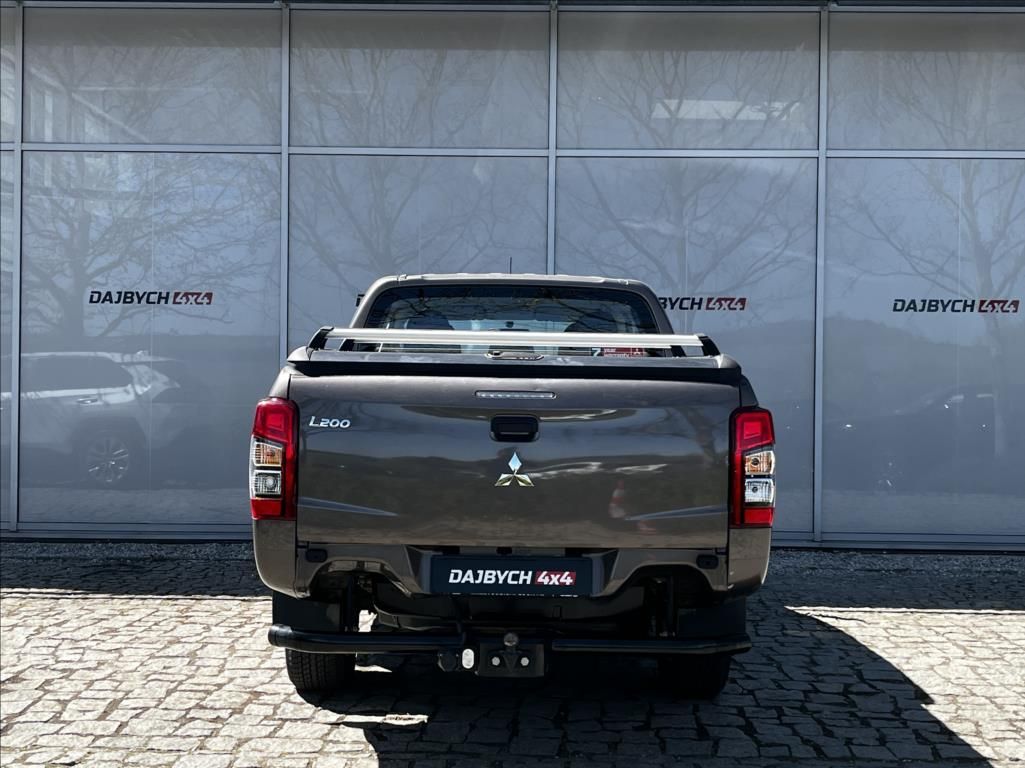 Mitsubishi L200, 2,3   1 majitel, nové v ČR - fotka 6