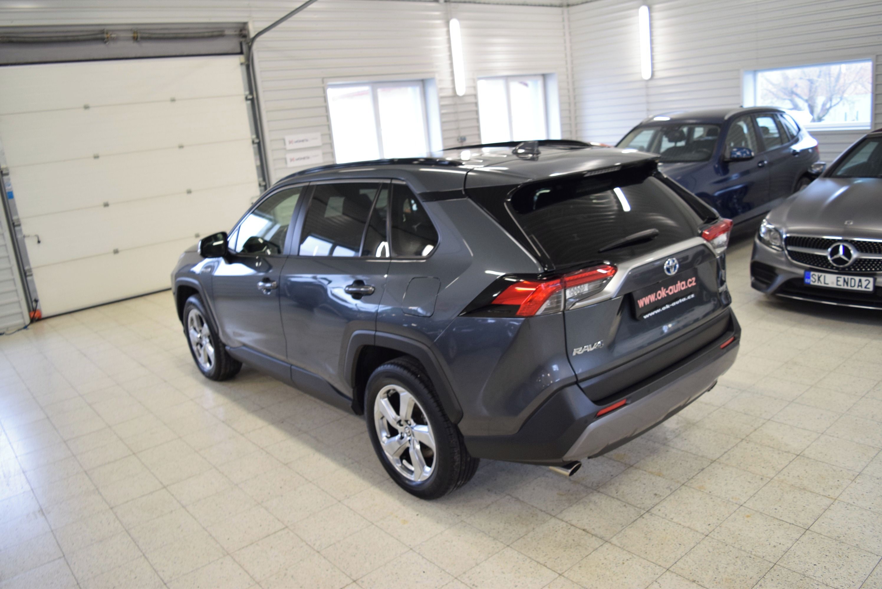 Toyota Rav4, 2.5 HYBRID AWD DYNAMIC PLUS - fotka 3