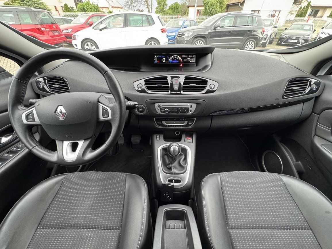 Renault Grand Scénic, 1.5dCi Digi Klima Polokůže - fotka 6