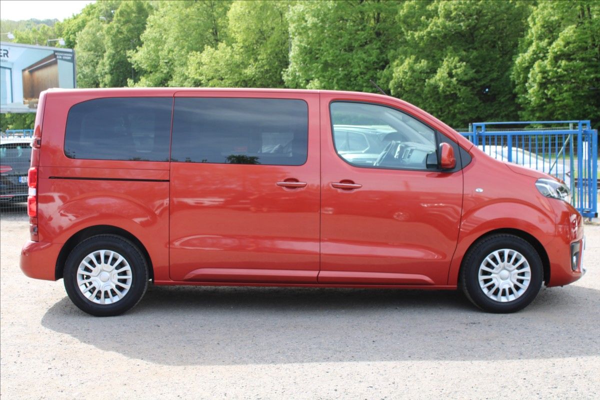 Toyota Proace, 2,0 D-4D  ČR,1.MAJ,8.MÍST,DPH - fotka 4