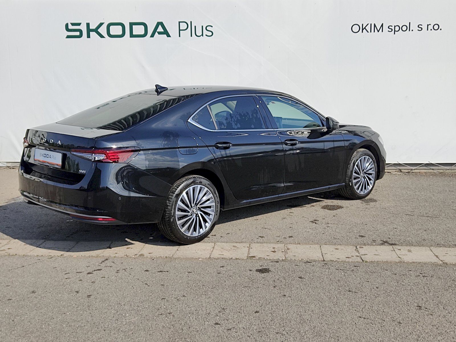 Škoda Superb, L&K 2,0 Tdi 142 kw 4x4 DSg - fotka 2