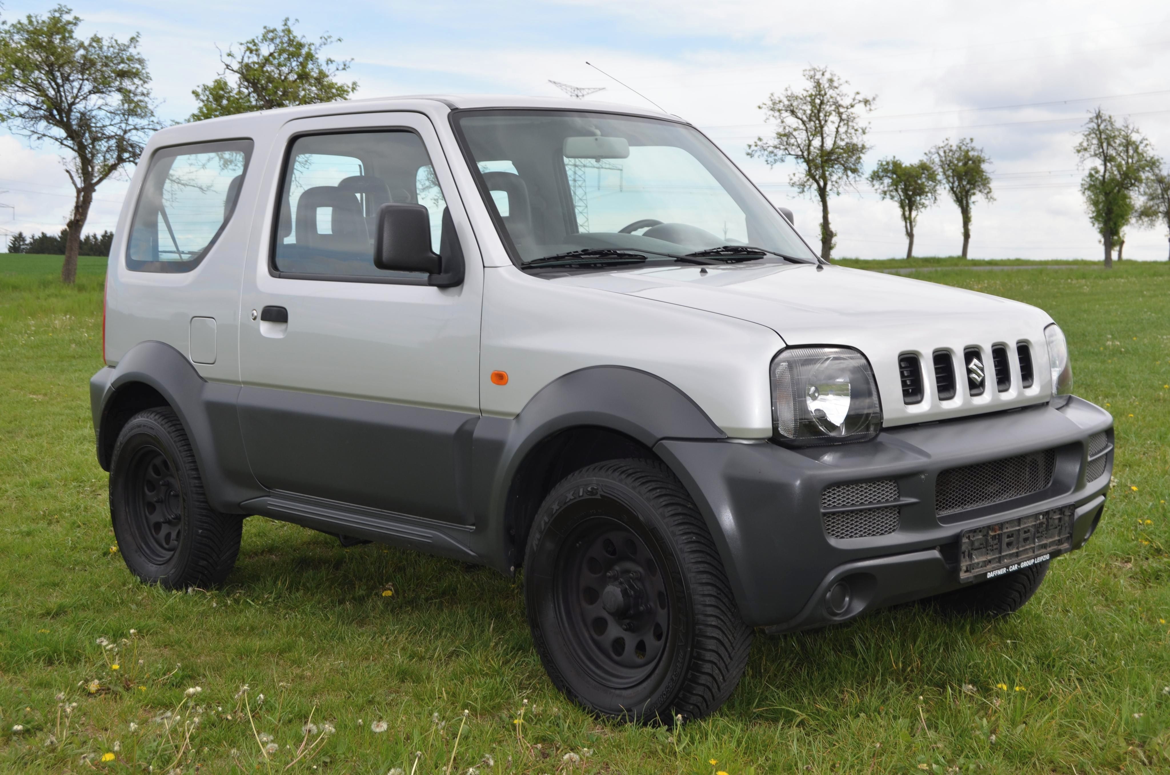 Suzuki Jimny - fotka 4