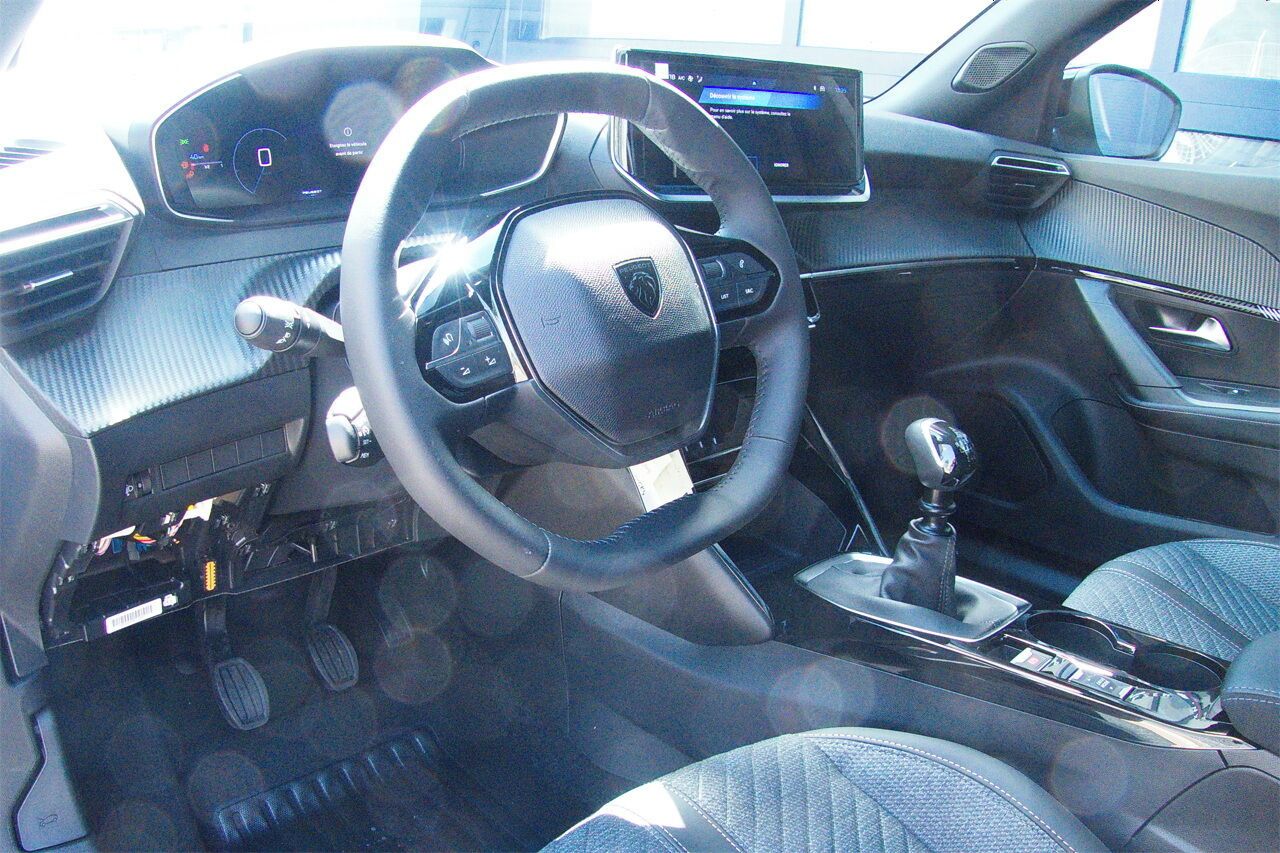 Peugeot 2008, ALLURE Turbo 100 MAN6 - fotka 4