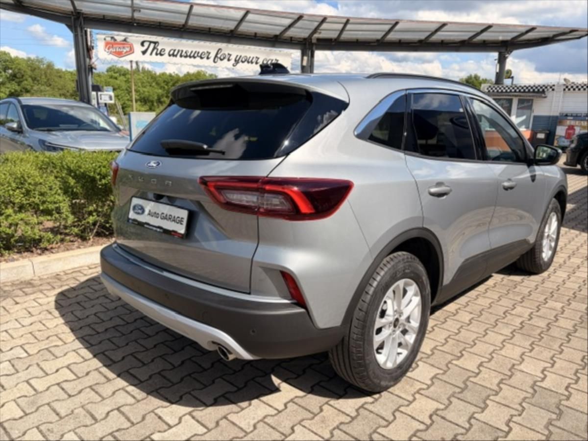 Ford Kuga, 1,5   TITANIUM - fotka 4