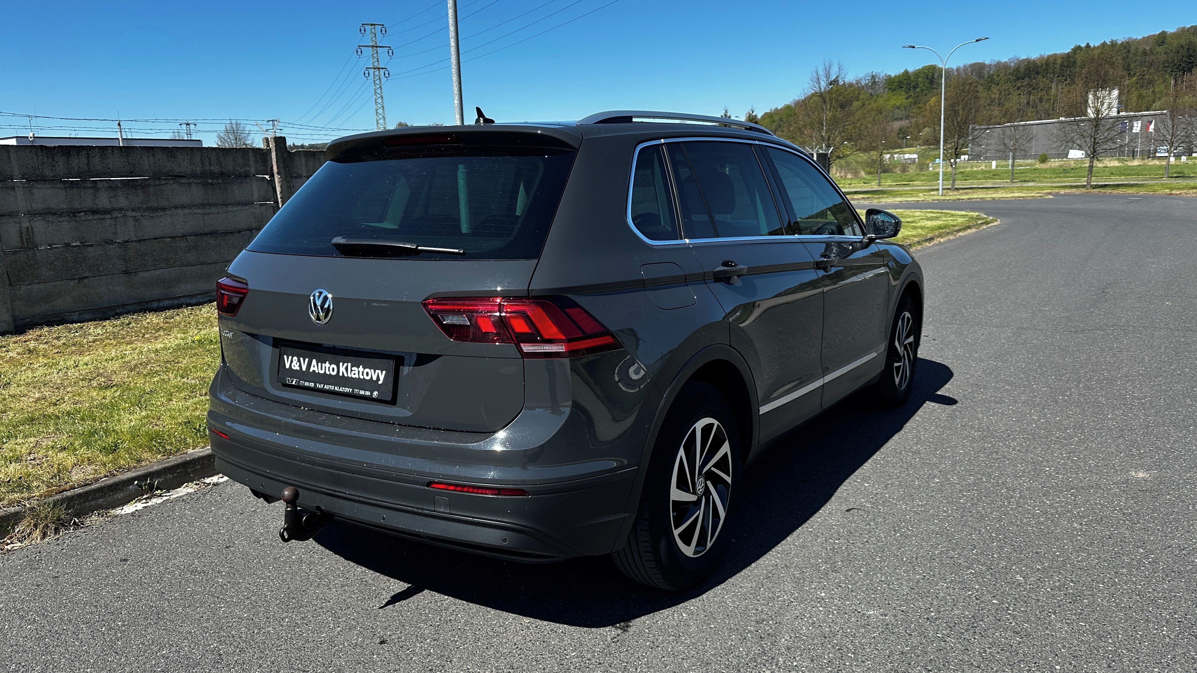 Volkswagen Tiguan, 2.0 TDI pano, NAV, tažné - fotka 5