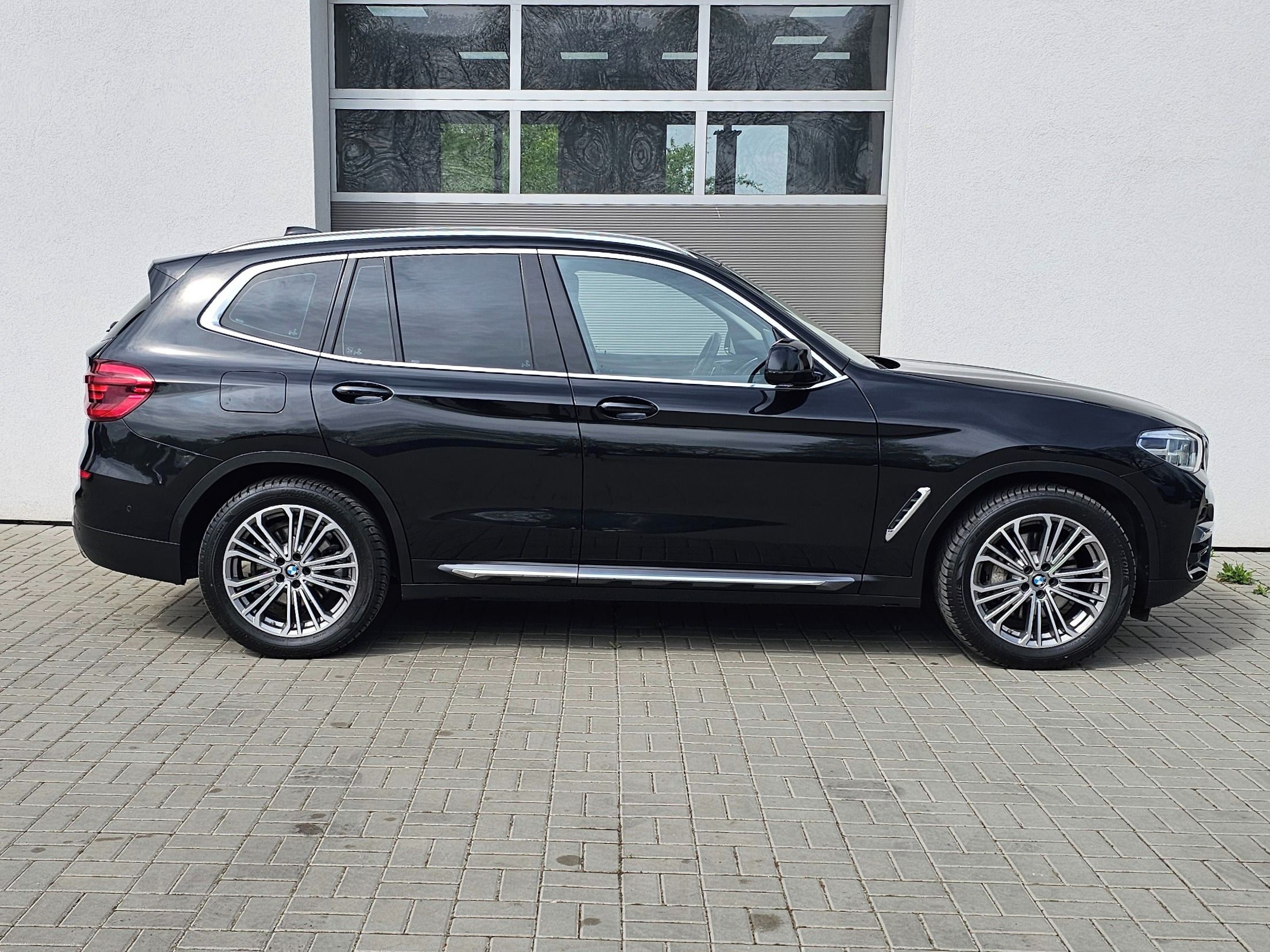 BMW X3, xDrive30i - fotka 5