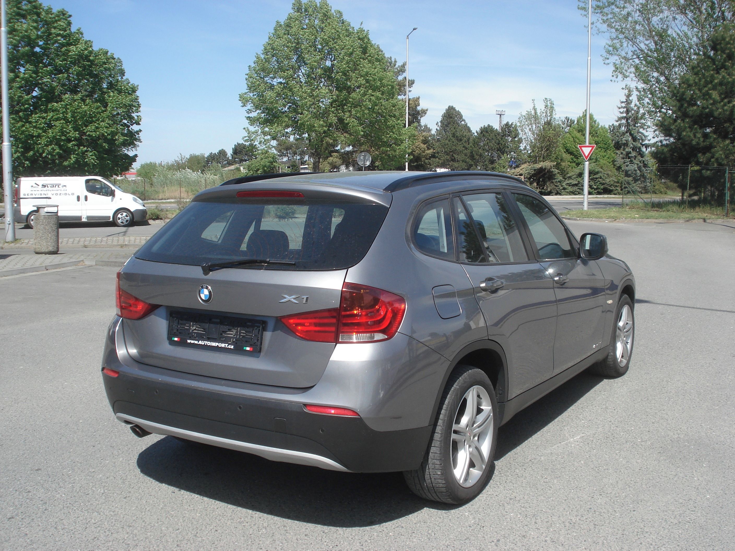 BMW X1, 2.0 D AUT. XENONY - fotka 5