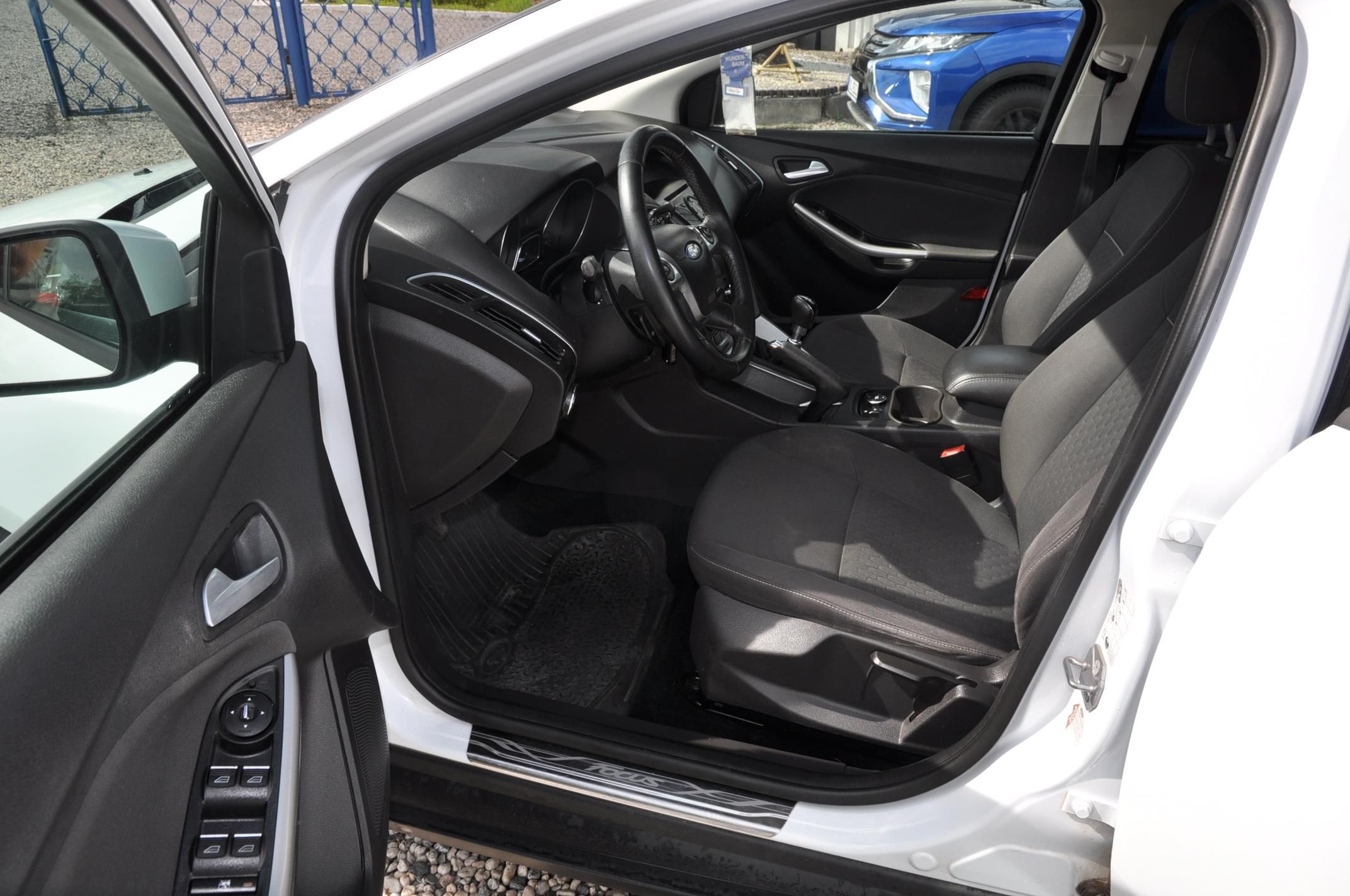 Ford Focus, 1.6TDCi 85kW KOMBI - fotka 6