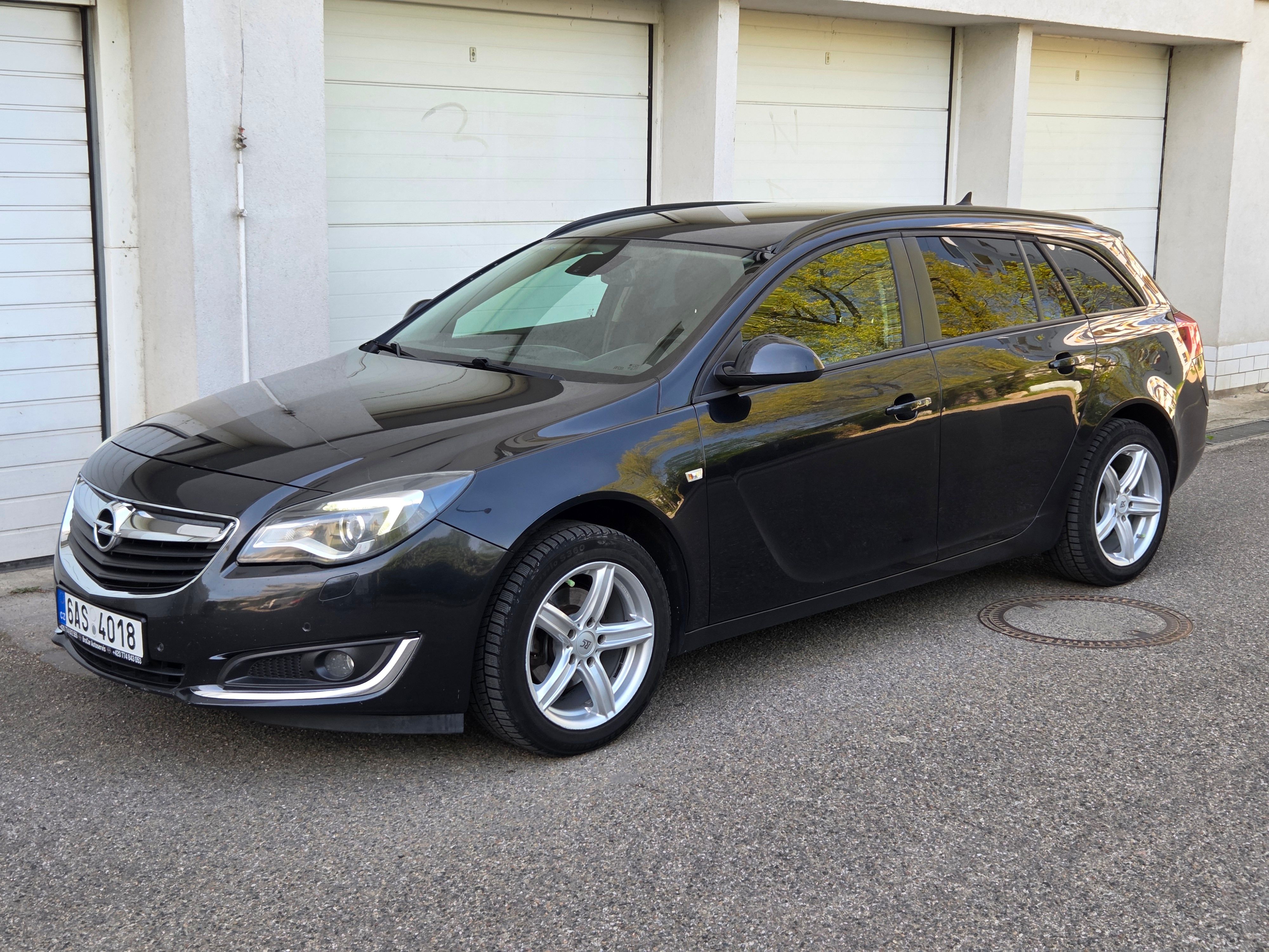 Opel Insignia, 2.0D 96Kw Automat - fotka 2