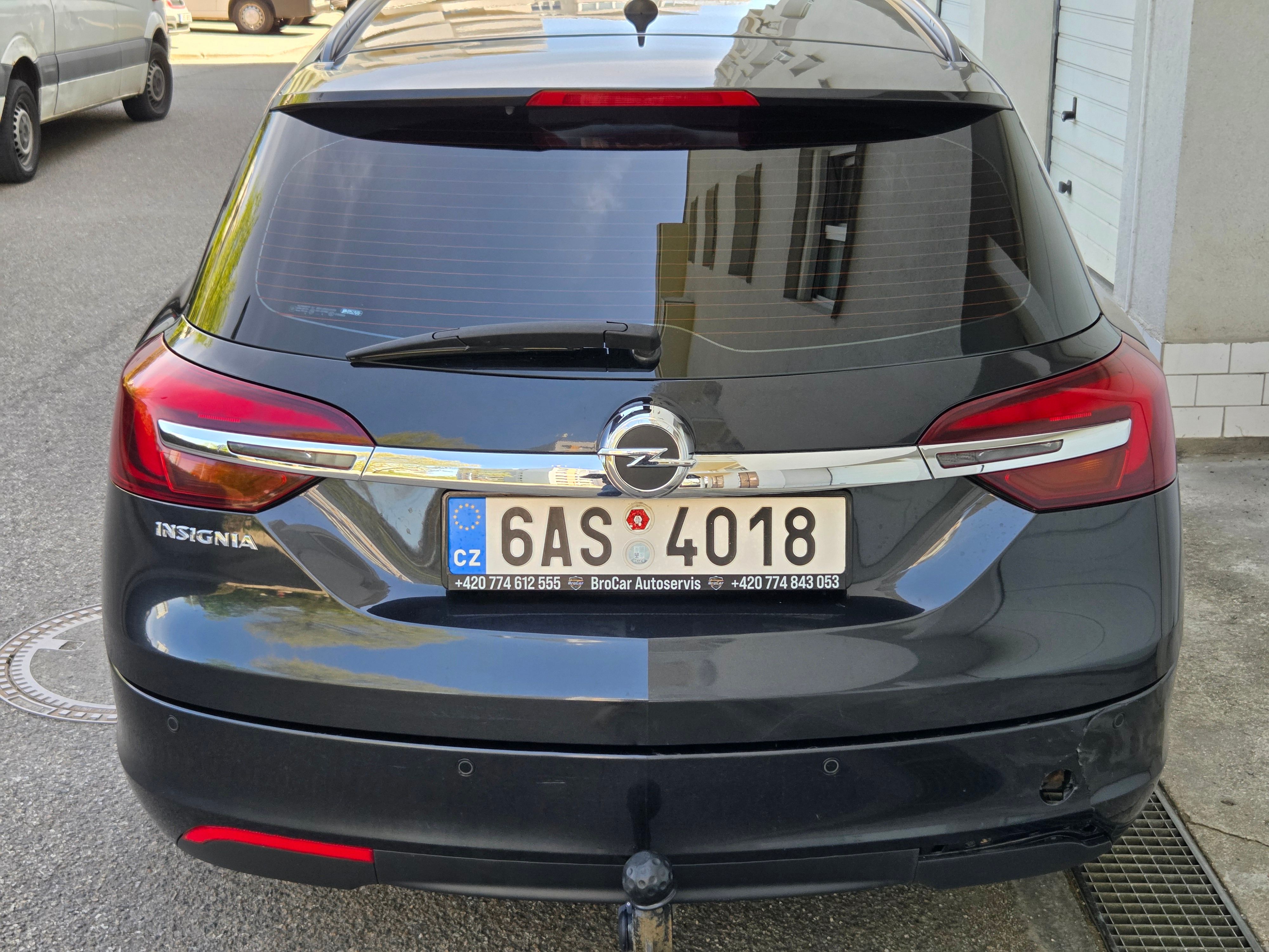 Opel Insignia, 2.0D 96Kw Automat - fotka 6