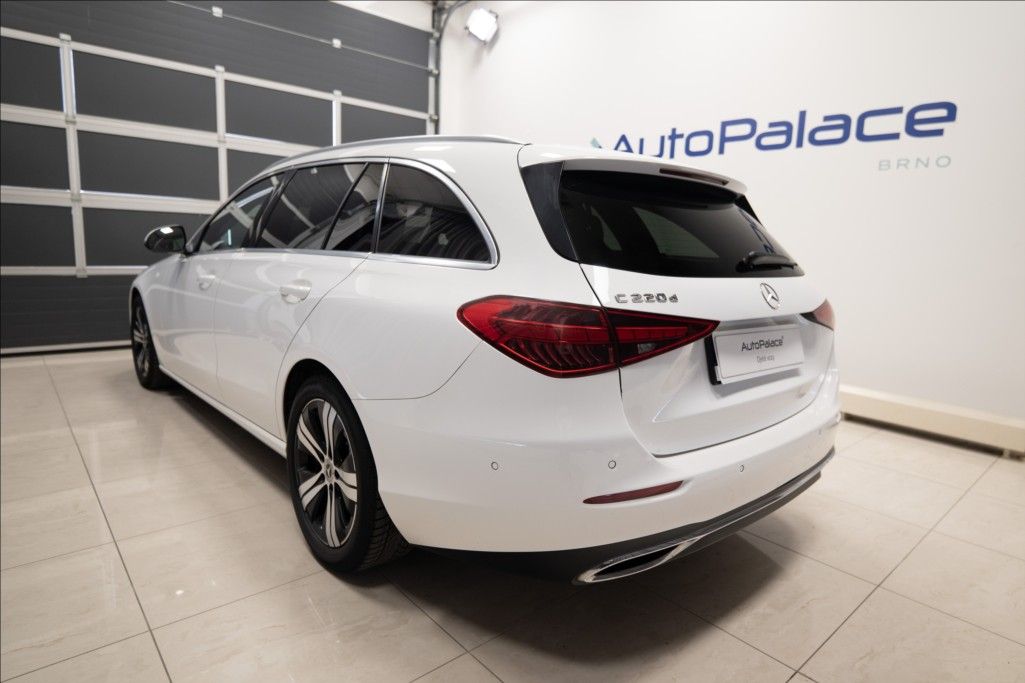Mercedes-Benz Třídy C, 2,0 220d NAVI LED 1. MAJ ČR - fotka 6