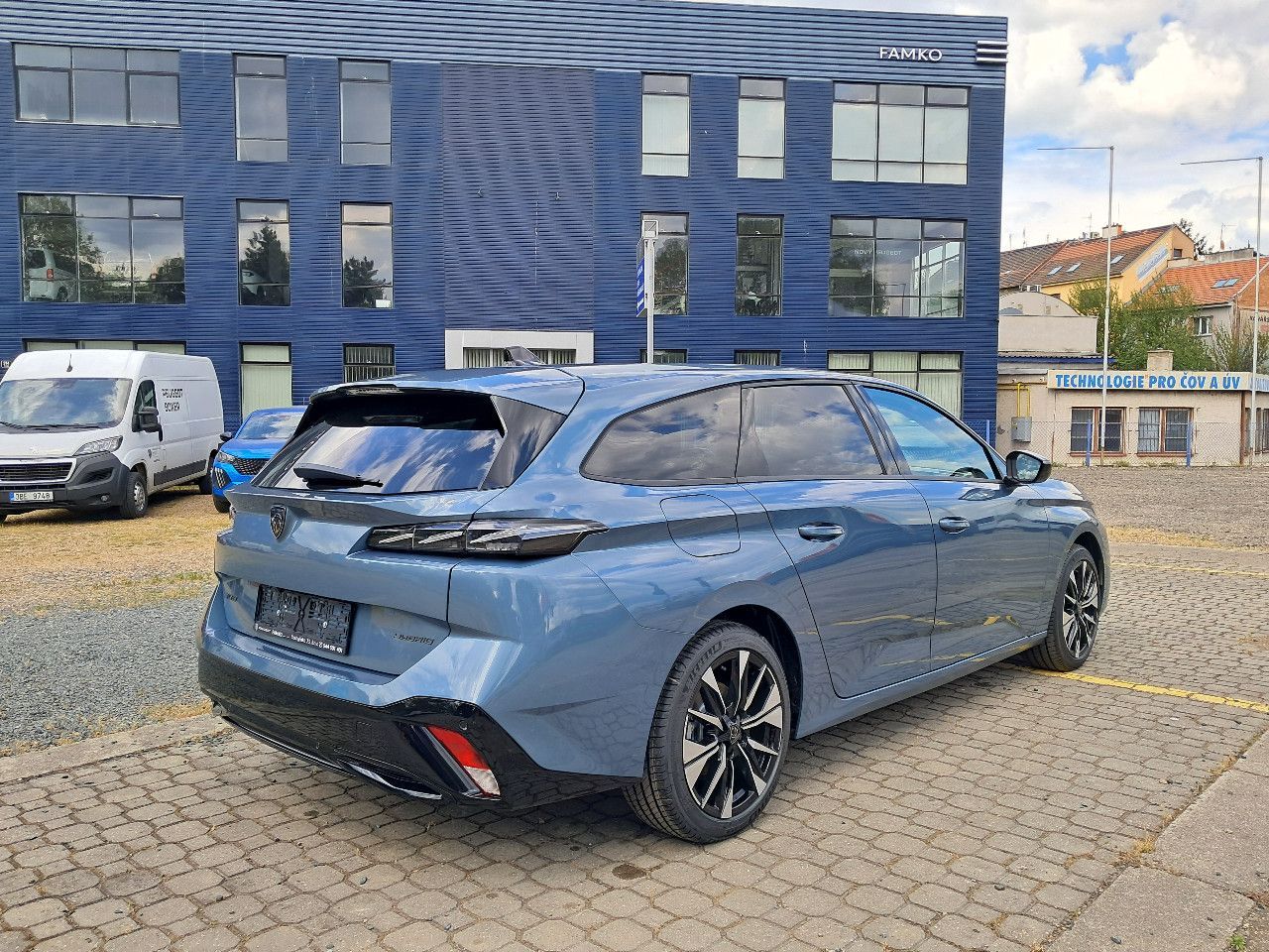Peugeot 308, SW ALLURE Hybrid 145 e-DCS6 - fotka 5