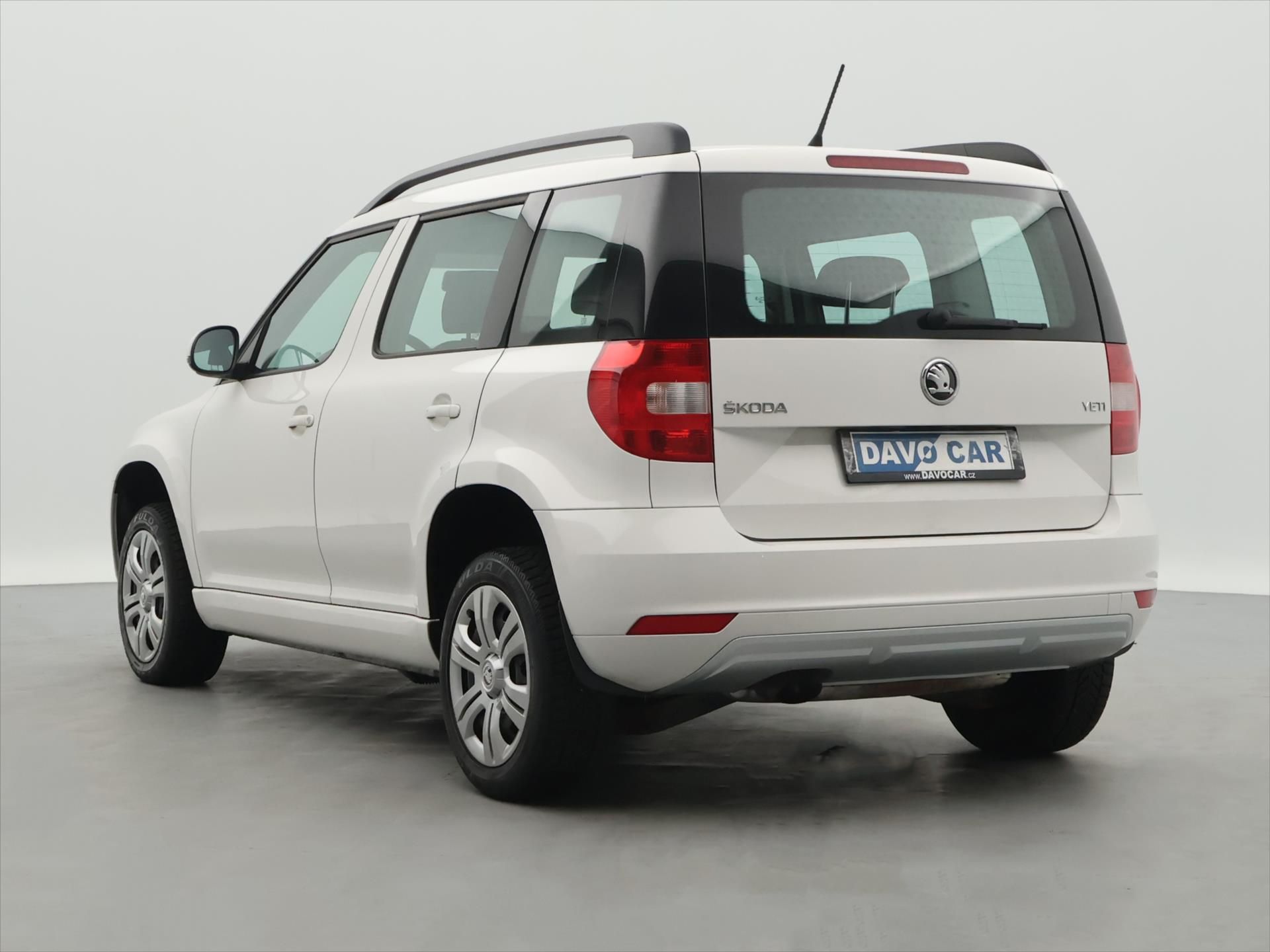 Škoda Yeti, 1.2 TSI Active Nízké KM Klima - fotka 5