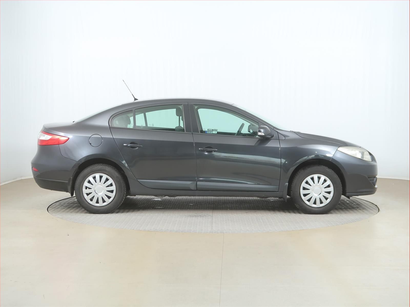 Renault Fluence, 1.6 16V, rezervace, Klima - fotka 6