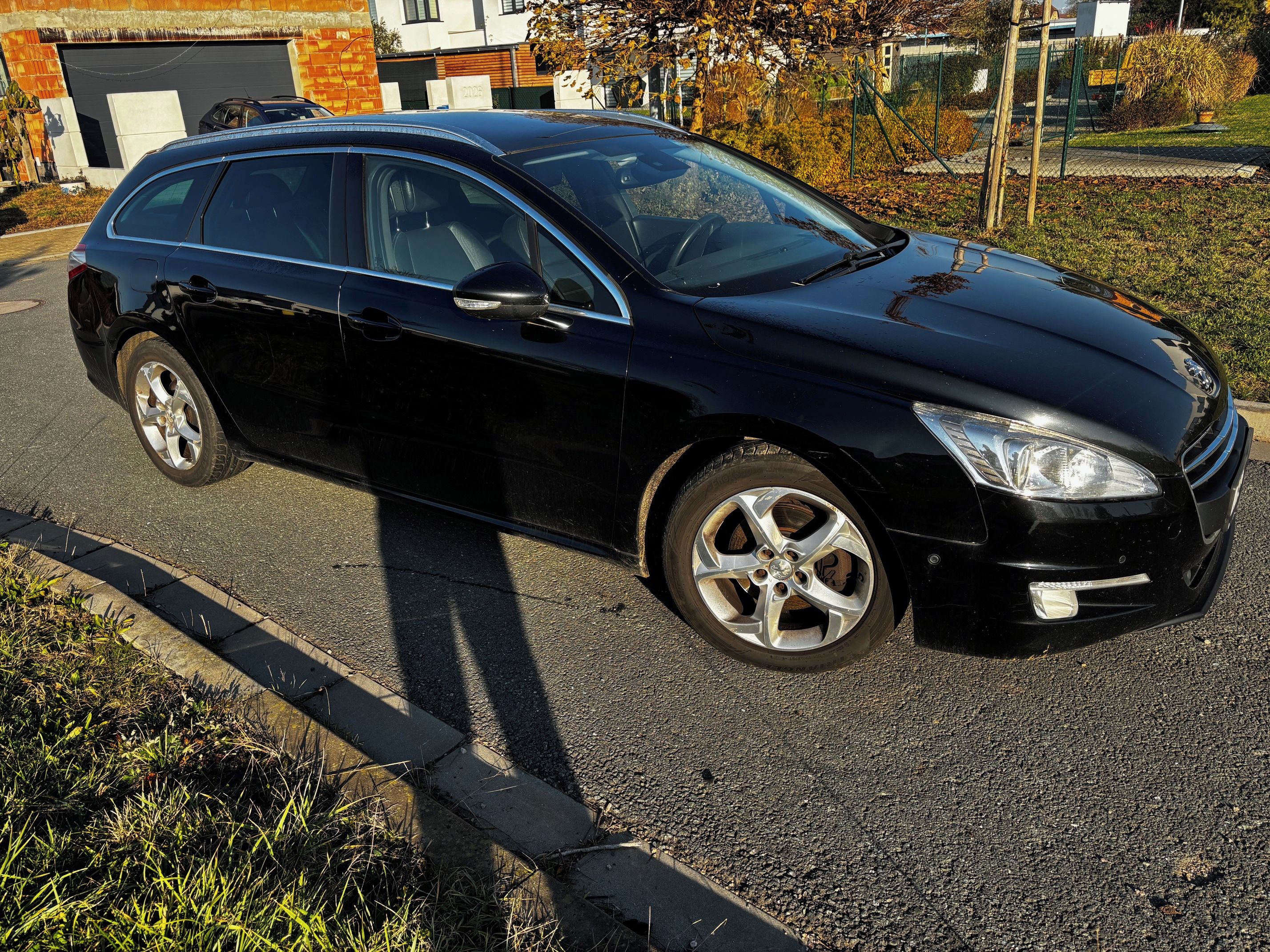 Peugeot 508, Bohatá Výbava - fotka 2